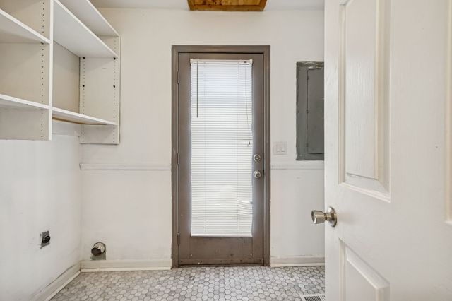 5301 Village Way, Nashville, TN 37211