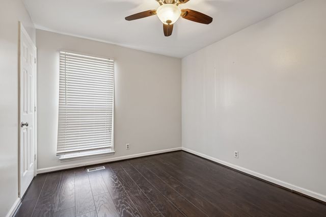 5301 Village Way, Nashville, TN 37211