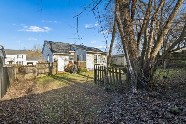 5301 Village Way, Nashville, TN 37211