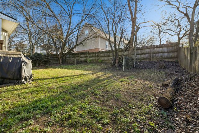 5301 Village Way, Nashville, TN 37211