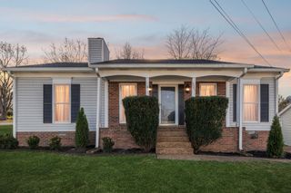 5301 Village Way, Nashville, TN 37211