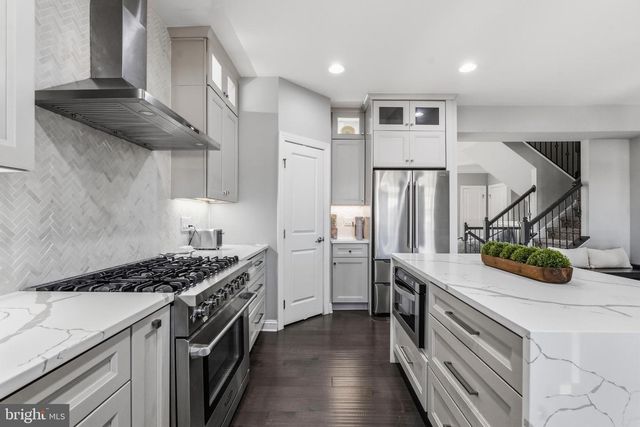 62 ISABELLE CT, Marlton, NJ 08053