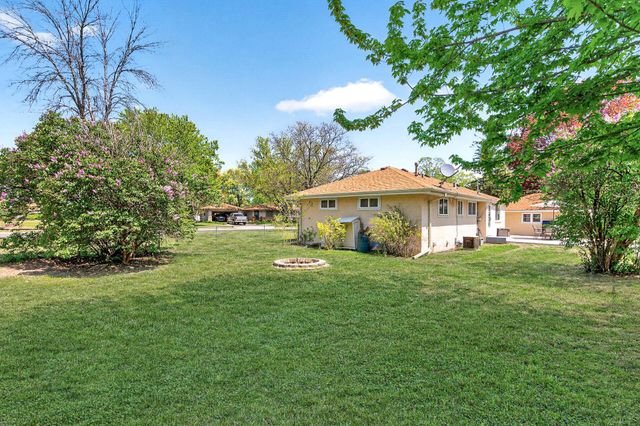 50 98th Avenue NE, Blaine, MN 55434