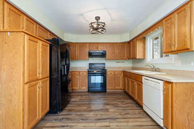 821 Wyndstone Drive, Elwood, IL 60421