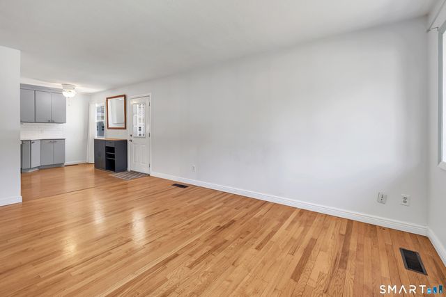 105 Sunset Drive, Derby, CT 06418