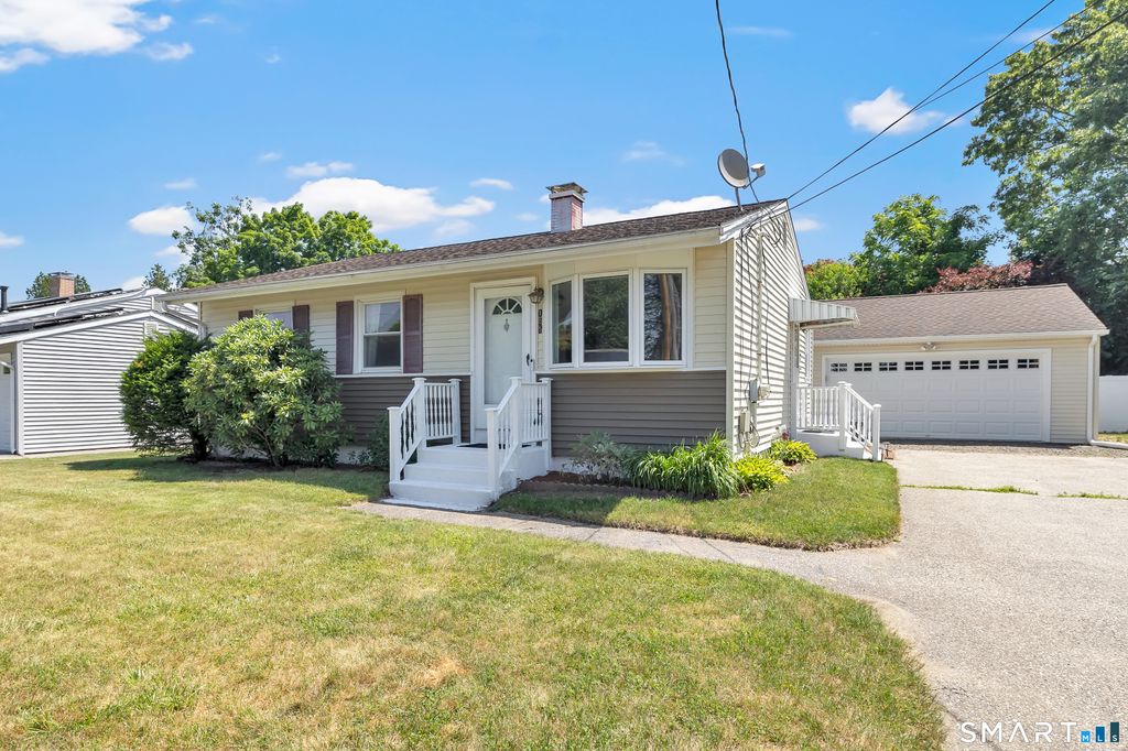 105 Sunset Drive, Derby, CT 06418