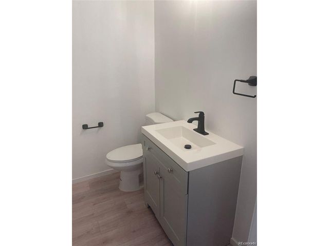 1143 S Corona St, Denver, CO 80210