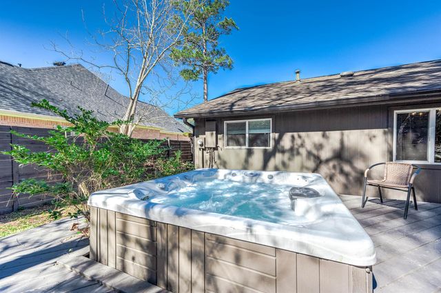 172 Park Way, Conroe, TX 77356