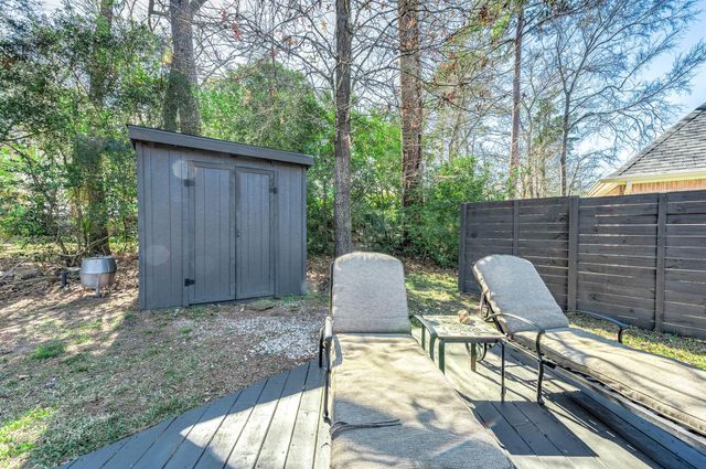 172 Park Way, Conroe, TX 77356