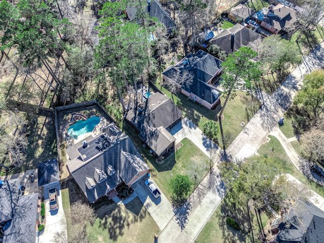 172 Park Way, Conroe, TX 77356