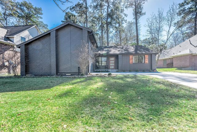 172 Park Way, Conroe, TX 77356