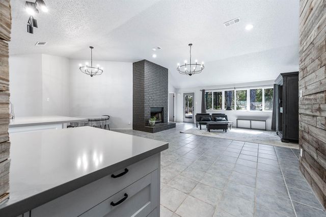 172 Park Way, Conroe, TX 77356