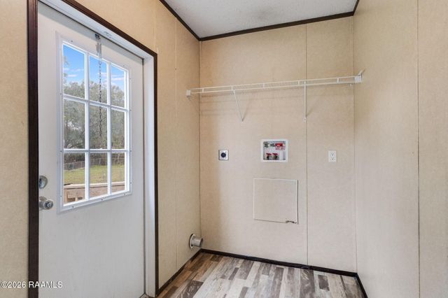 123 Dustin Circle, Broussard, LA 70518