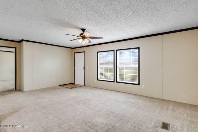 123 Dustin Circle, Broussard, LA 70518