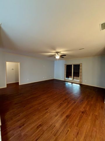 105 Belhaven Dr., Dothan, AL 36303