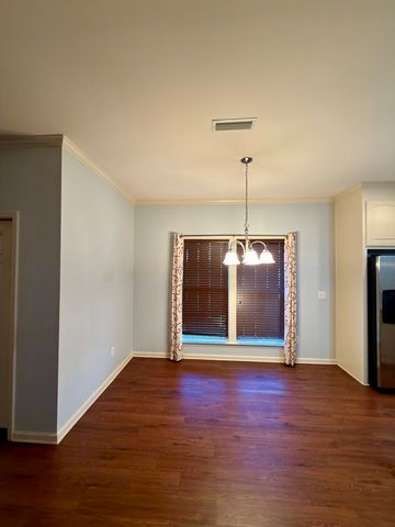 105 Belhaven Dr., Dothan, AL 36303