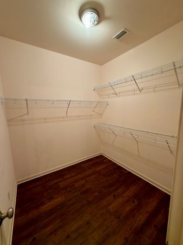 105 Belhaven Dr., Dothan, AL 36303