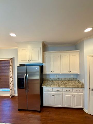 105 Belhaven Dr., Dothan, AL 36303