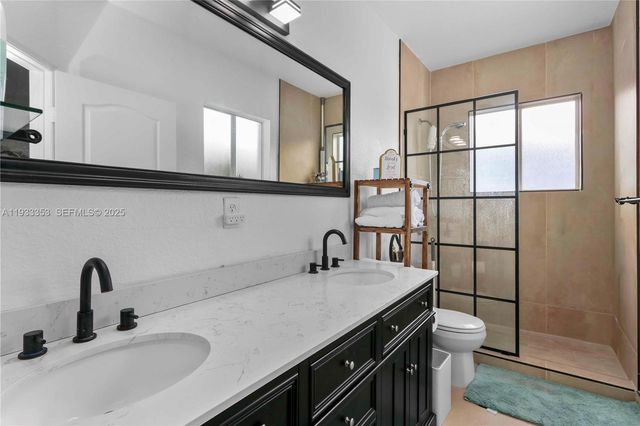 846 SW 148th Pl, Miami, FL 33194