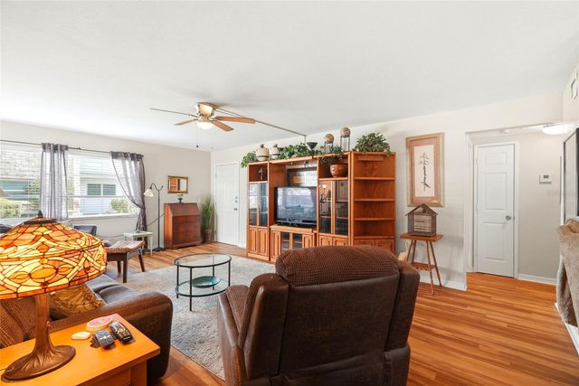 5895 18TH STREET N 1, St Petersburg, FL 33714