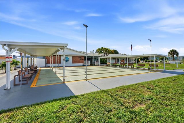 5895 18TH STREET N 1, St Petersburg, FL 33714