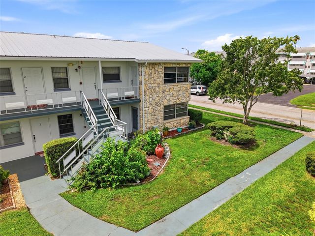 5895 18TH STREET N 1, St Petersburg, FL 33714