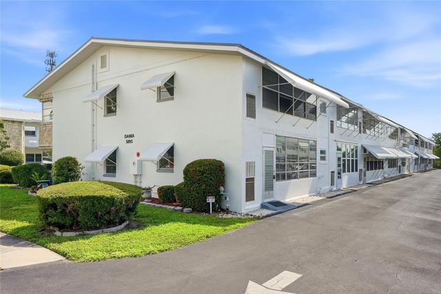 5895 18TH STREET N 1, St Petersburg, FL 33714