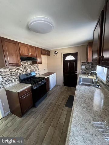 7640 FAIRFIELD ST, Philadelphia, PA 19152