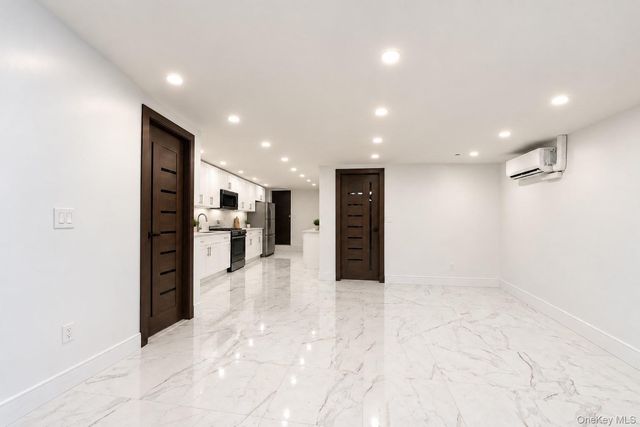 1194 Albany Avenue, Brooklyn, NY 11203