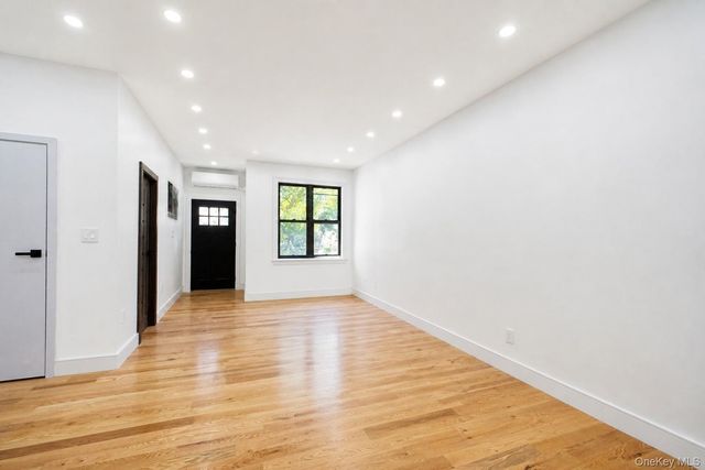 1194 Albany Avenue, Brooklyn, NY 11203