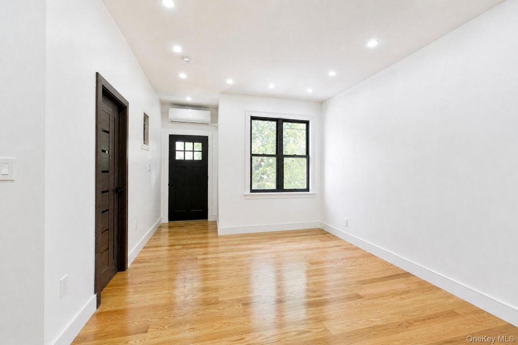 1194 Albany Avenue, Brooklyn, NY 11203 — photo 4