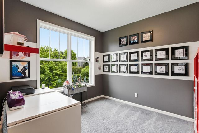 16768 Draft Horse Boulevard, Lakeville, MN 55044
