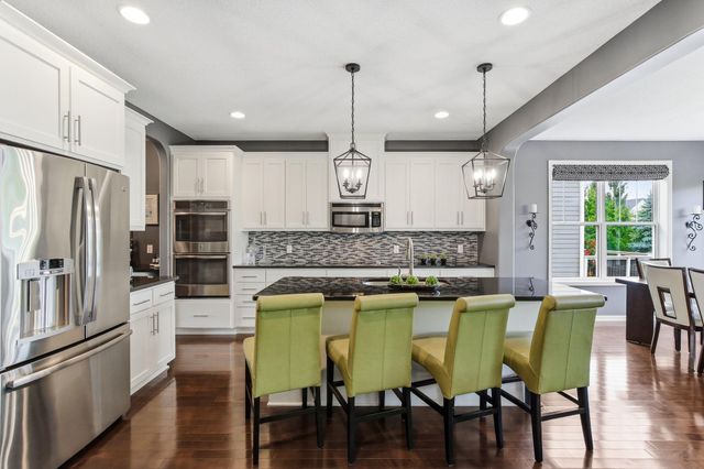 16768 Draft Horse Boulevard, Lakeville, MN 55044