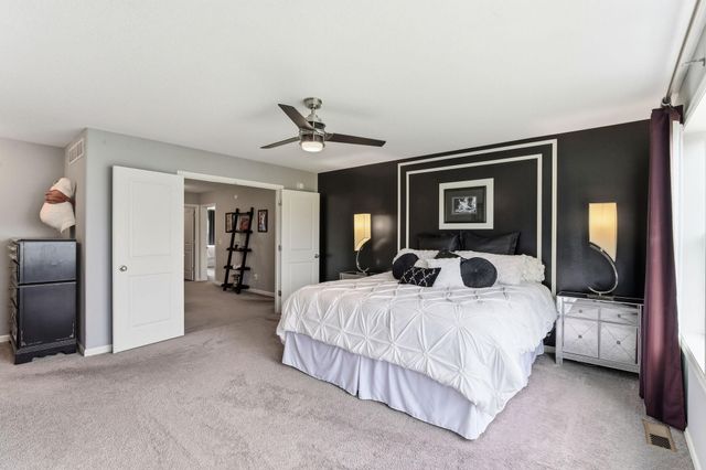 16768 Draft Horse Boulevard, Lakeville, MN 55044