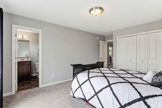 16768 Draft Horse Boulevard, Lakeville, MN 55044