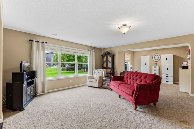 16768 Draft Horse Boulevard, Lakeville, MN 55044