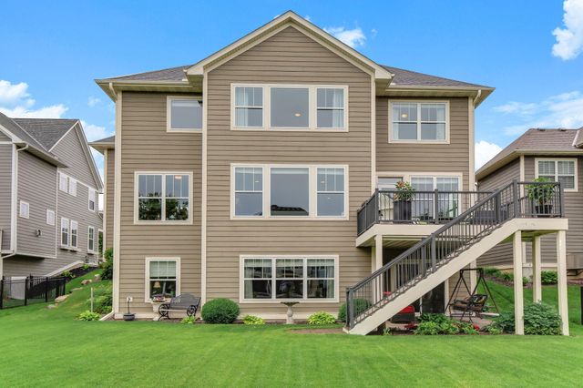 16768 Draft Horse Boulevard, Lakeville, MN 55044