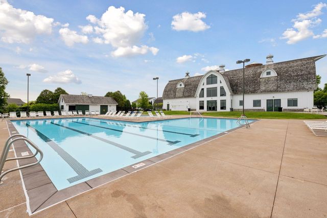 16768 Draft Horse Boulevard, Lakeville, MN 55044