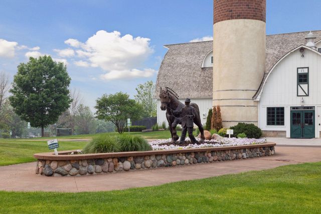 16768 Draft Horse Boulevard, Lakeville, MN 55044
