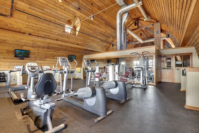 16768 Draft Horse Boulevard, Lakeville, MN 55044