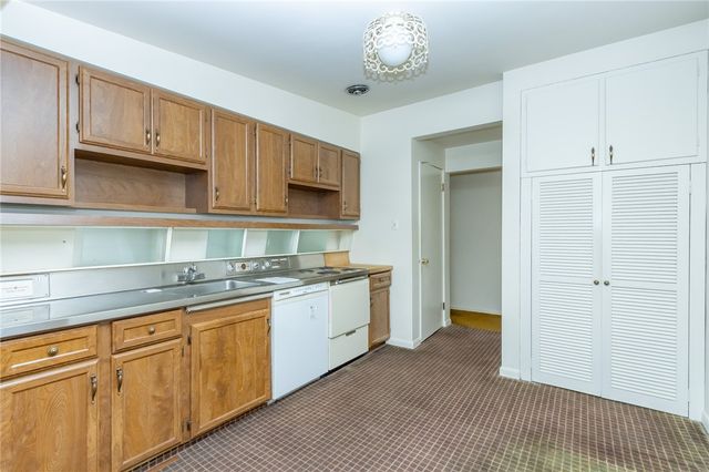 213 Beech Rd, Twp Of But Ne, PA 16001