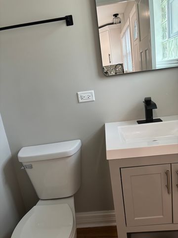 6127 W 79th Place, Burbank, IL 60459