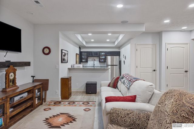 7505 Overview Street, Papillion, NE 68046