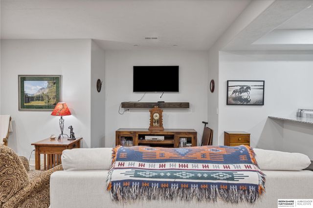 7505 Overview Street, Papillion, NE 68046