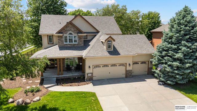 7505 Overview Street, Papillion, NE 68046