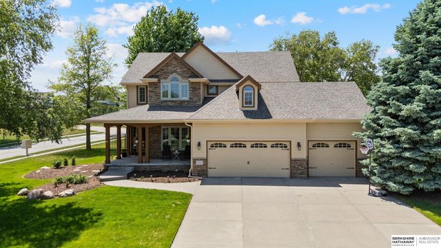 7505 Overview Street, Papillion, NE 68046