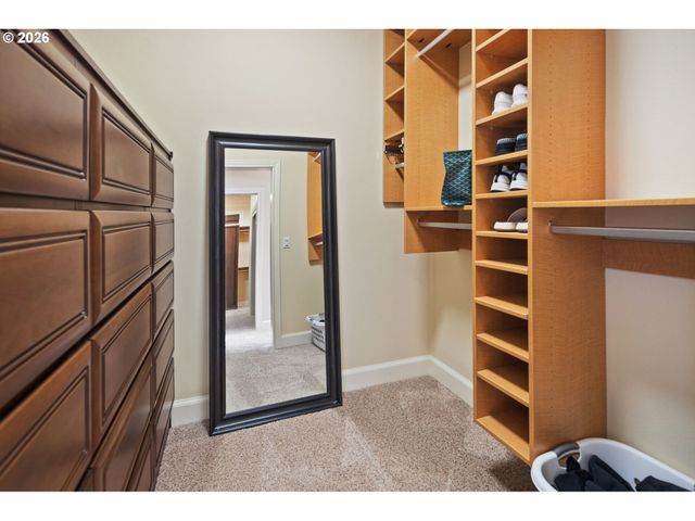 4911 Ne SALMON CREEK St, Vancouver, WA 98686
