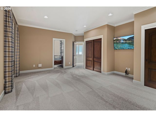 4911 Ne SALMON CREEK St, Vancouver, WA 98686
