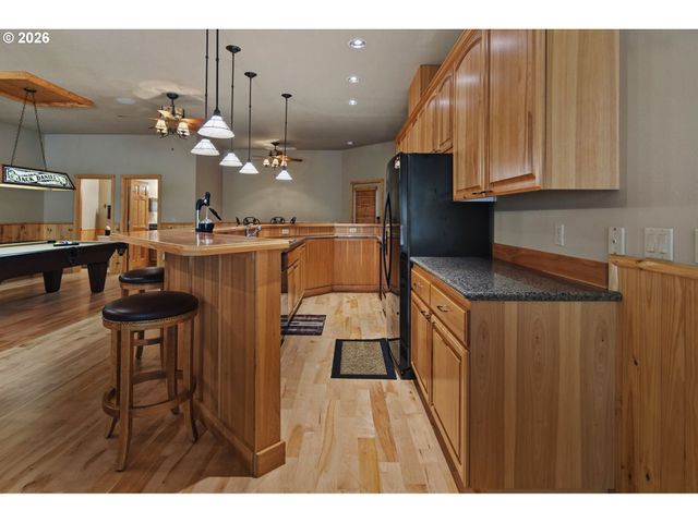 4911 Ne SALMON CREEK St, Vancouver, WA 98686