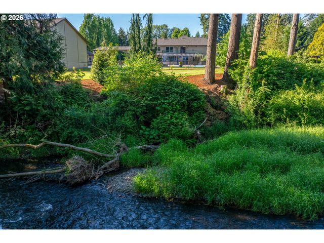 4911 Ne SALMON CREEK St, Vancouver, WA 98686